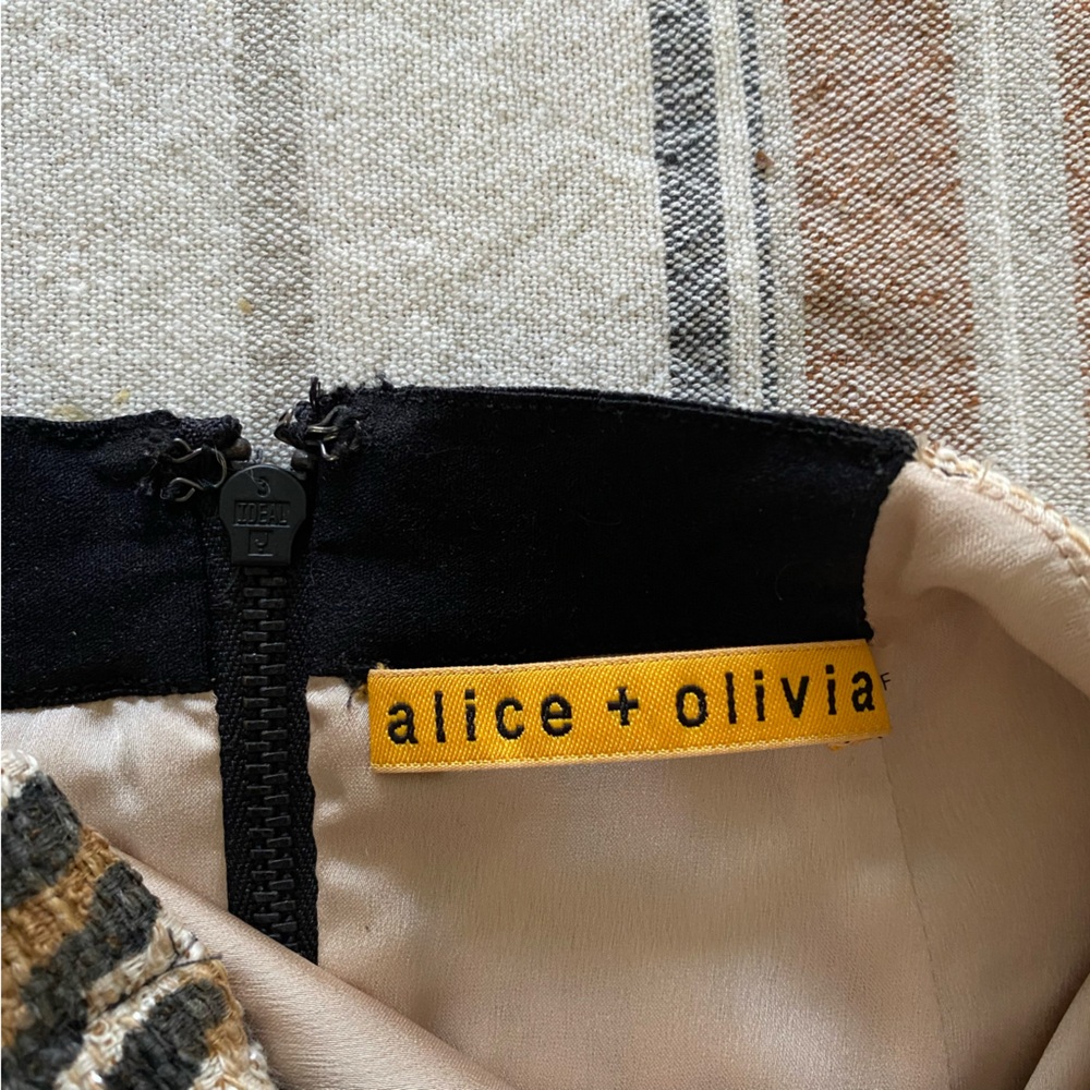Alice & Olivia Leopard Print Coco Cutout Mini Dress 4 - Picture 12 of 16